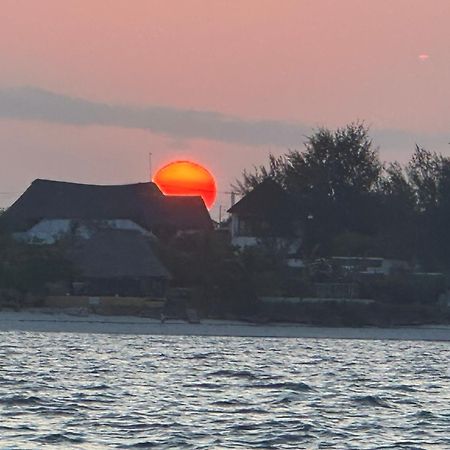 Villa Serenity, Tanzania Unforgettable ปาเยอ ภายนอก รูปภาพ