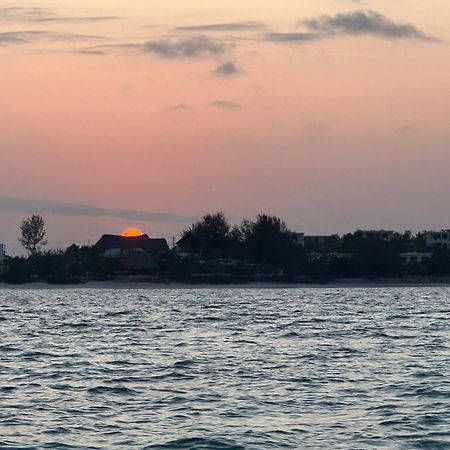 Villa Serenity, Tanzania Unforgettable ปาเยอ ภายนอก รูปภาพ